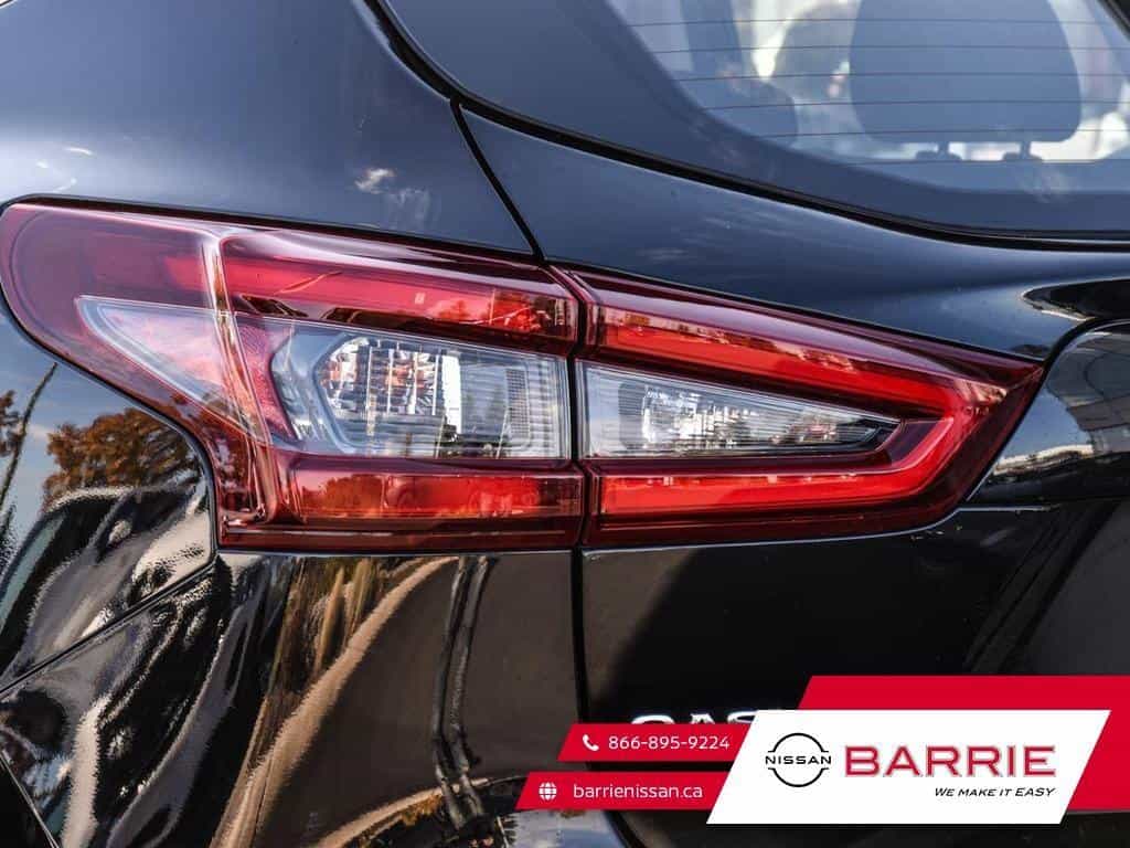 2021 Nissan Qashqai SV - Image 8