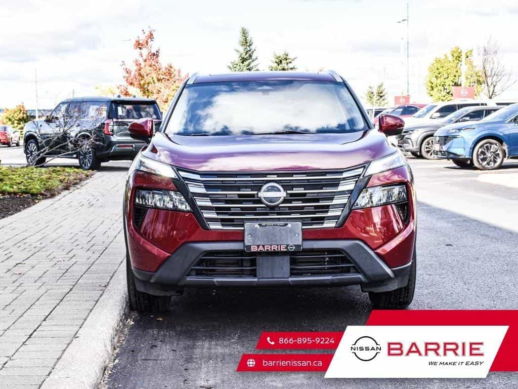 2024 Nissan Rogue SV Moonroof - Image 3