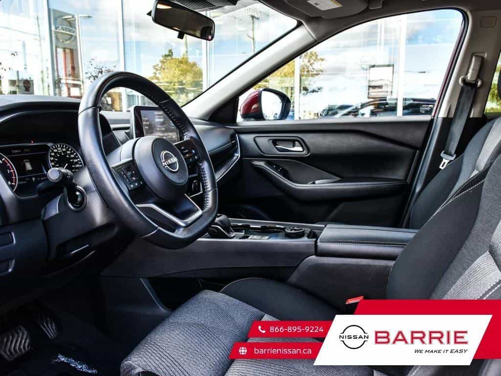 2024 Nissan Rogue SV Moonroof - Image 11