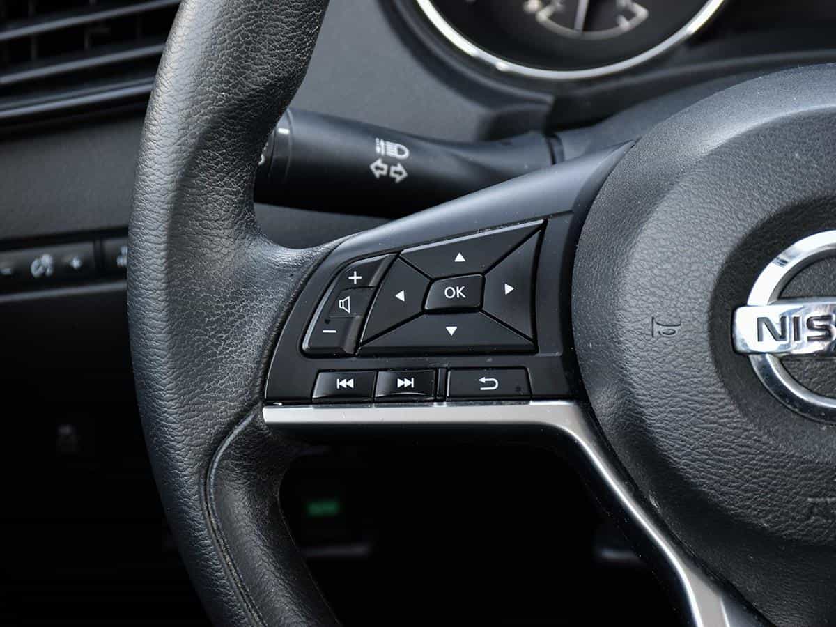 2019 Nissan Rogue S - Image 16