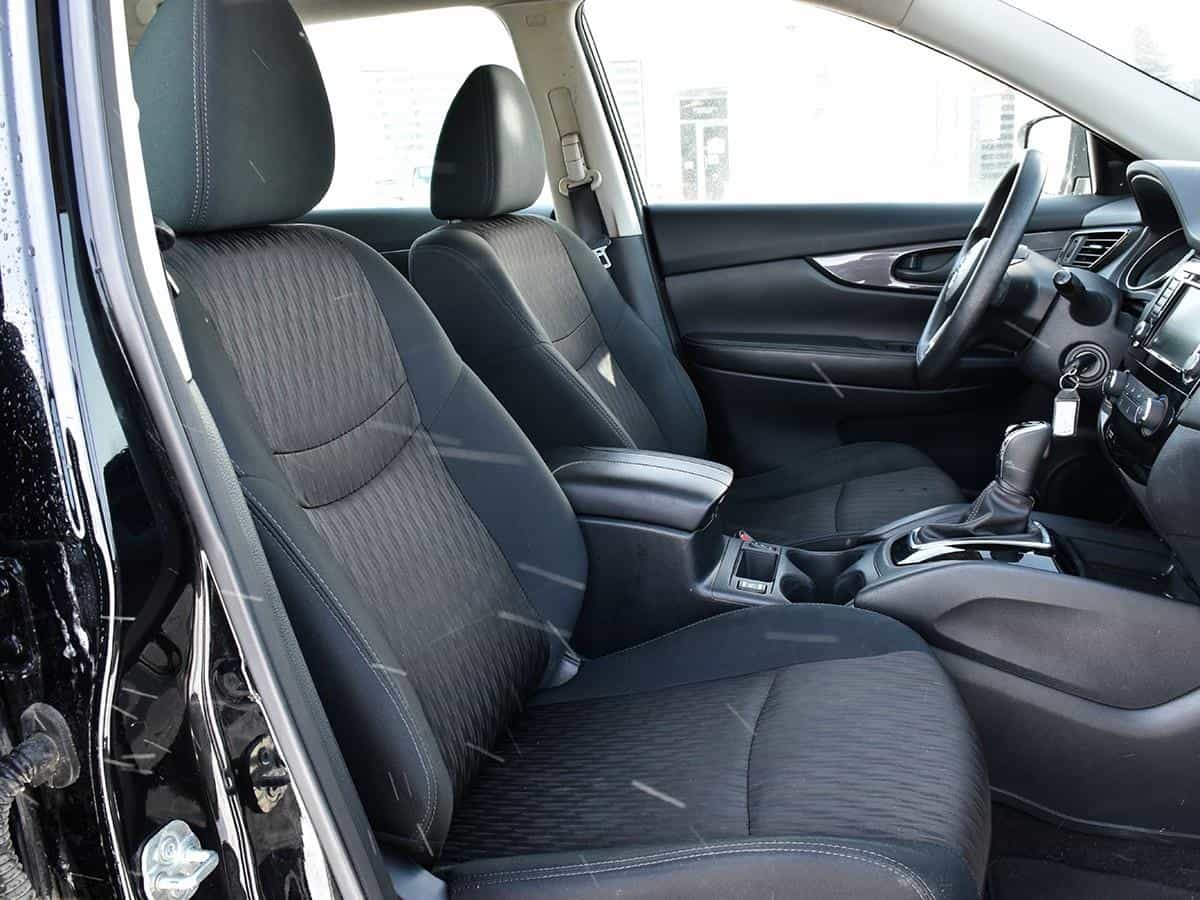 2019 Nissan Rogue S - Image 21