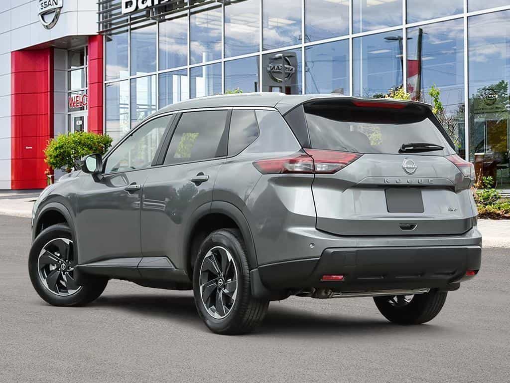2026 Nissan Rogue SV Moonroof - Image 4