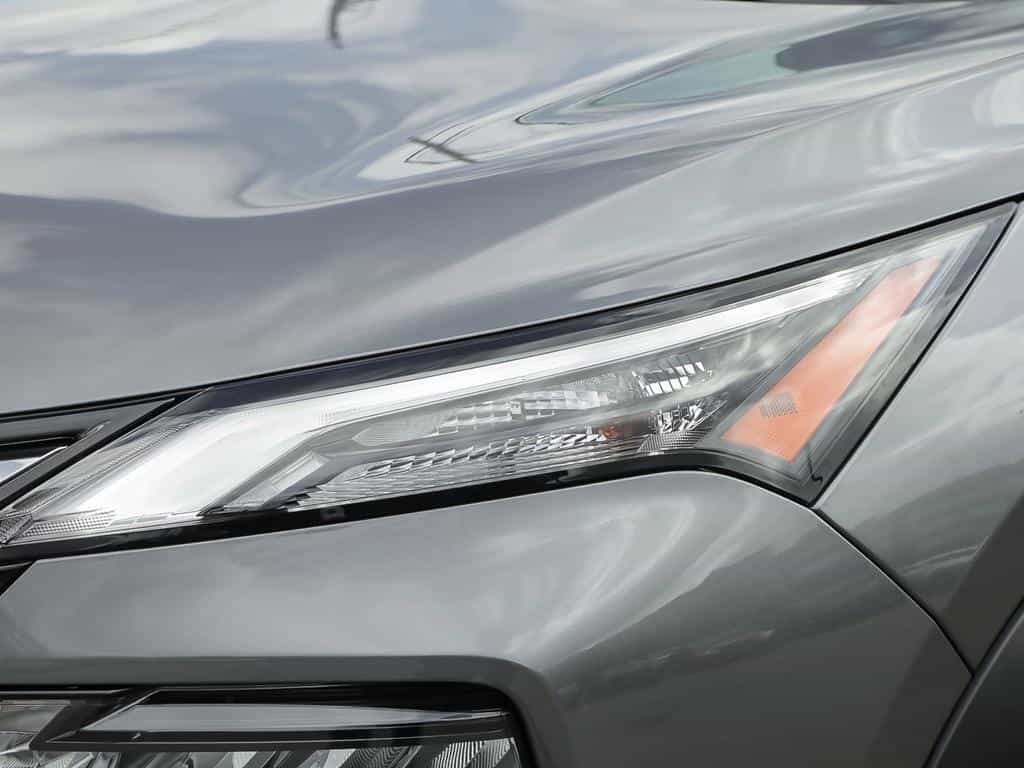 2026 Nissan Rogue SV Moonroof - Image 10