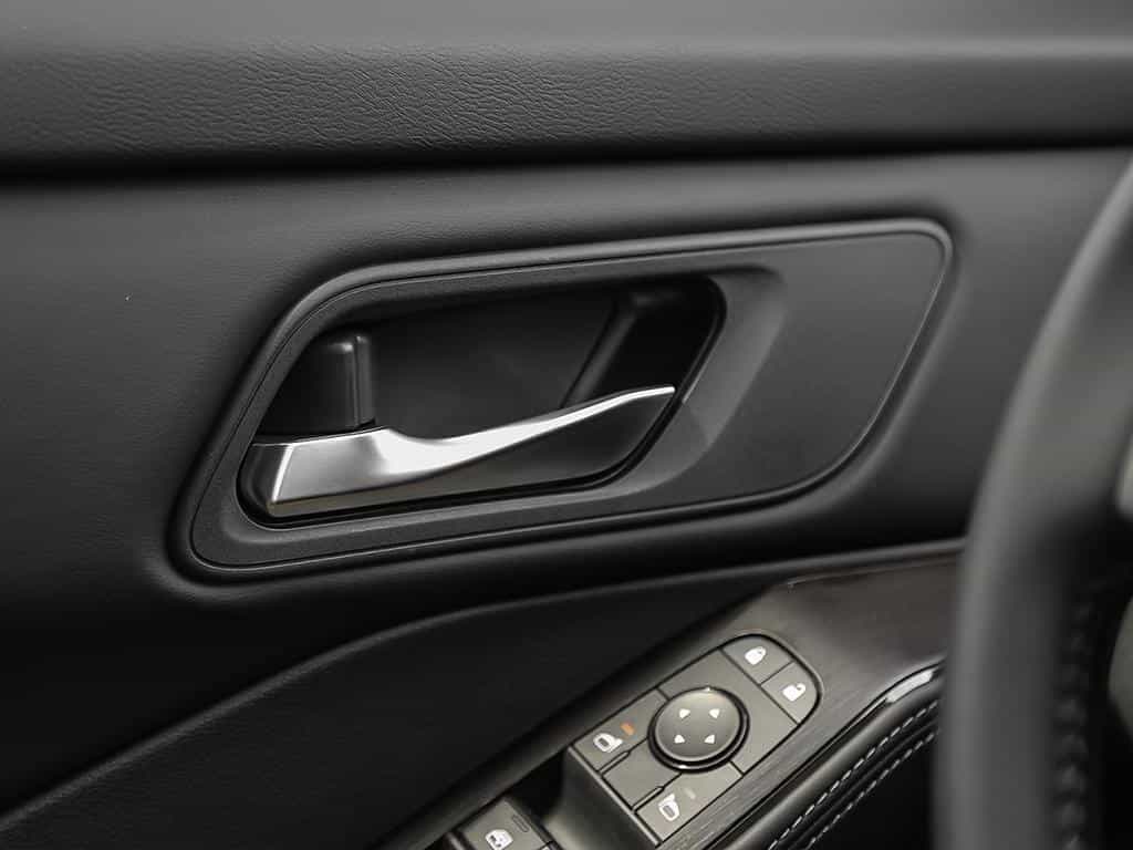 2026 Nissan Rogue S - Image 16