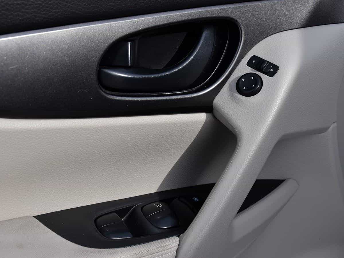 2019 Nissan Qashqai S - Image 10