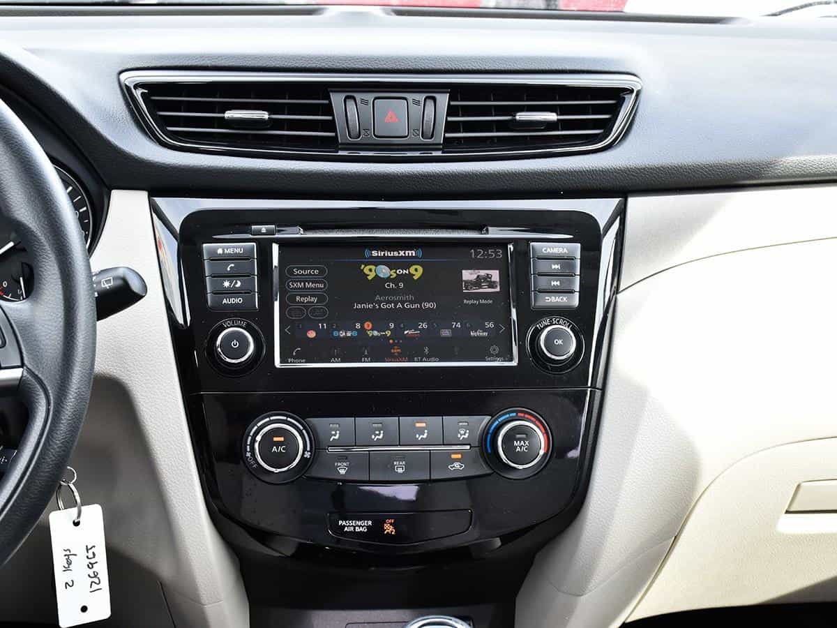 2019 Nissan Qashqai S - Image 13