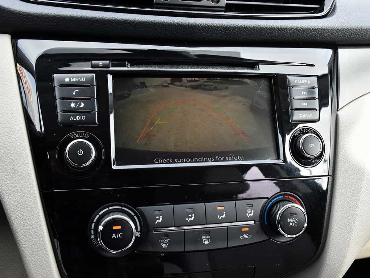 2019 Nissan Qashqai S - Image 21