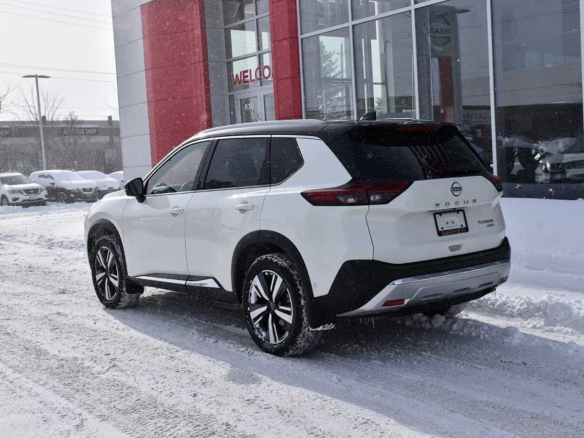 2023 Nissan Rogue Platinum - Image 4