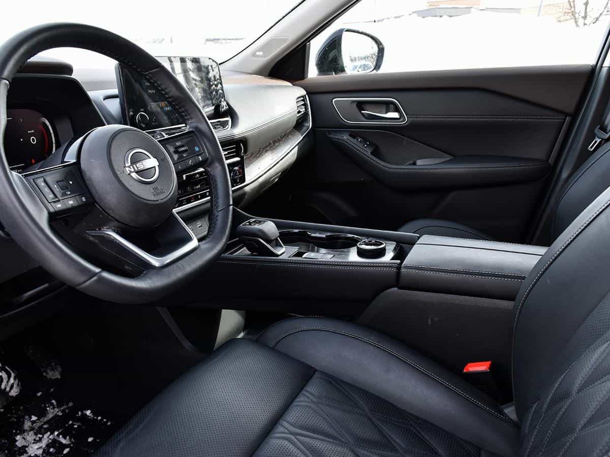 2023 Nissan Rogue Platinum - Image 8