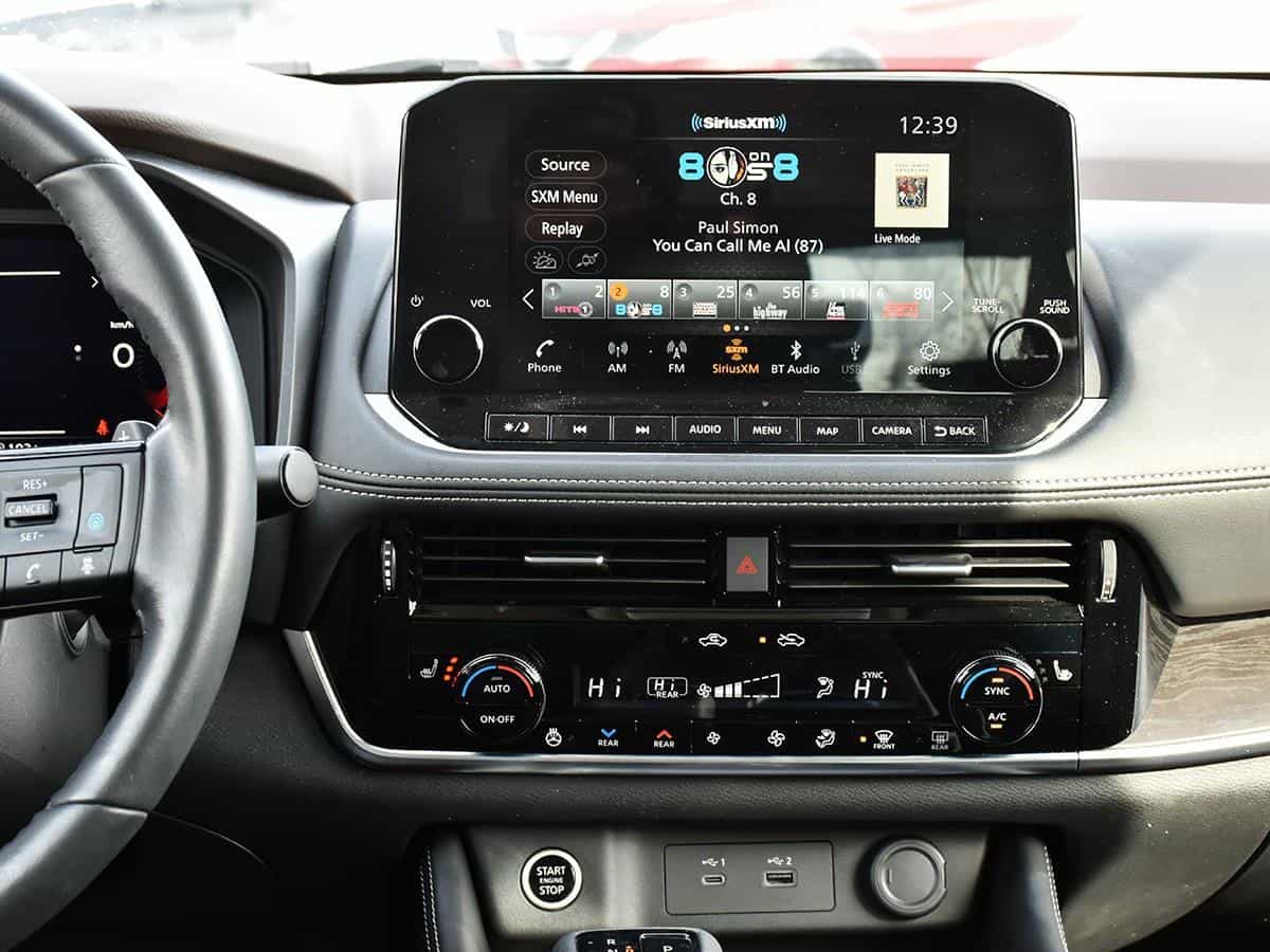 2023 Nissan Rogue Platinum - Image 13