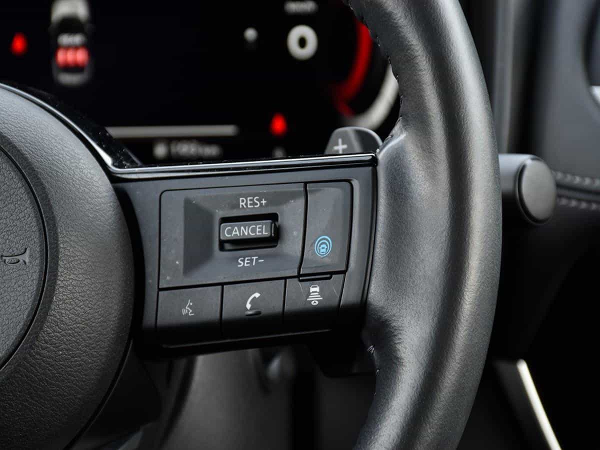 2023 Nissan Rogue Platinum - Image 15