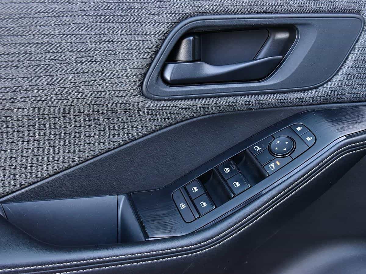 2021 Nissan Rogue S - Image 11