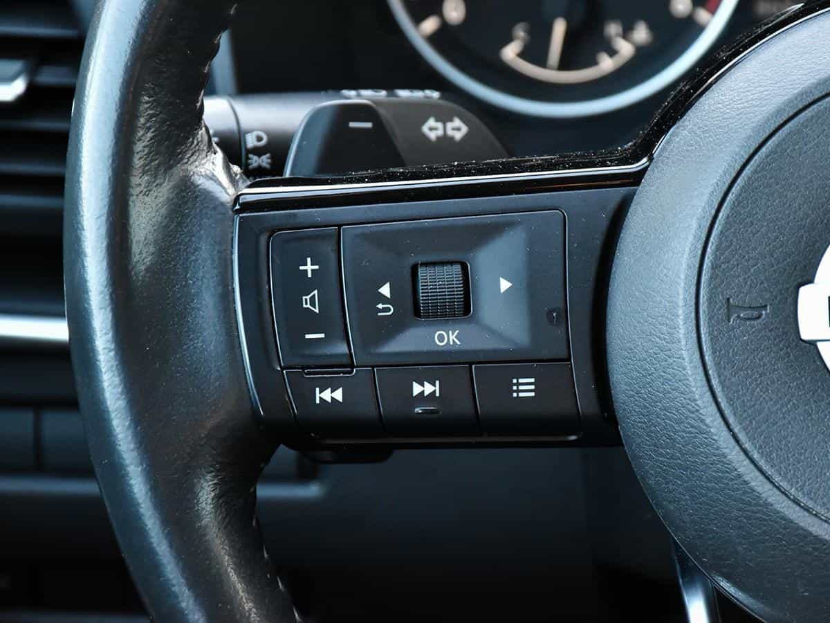 2021 Nissan Rogue S - Image 17