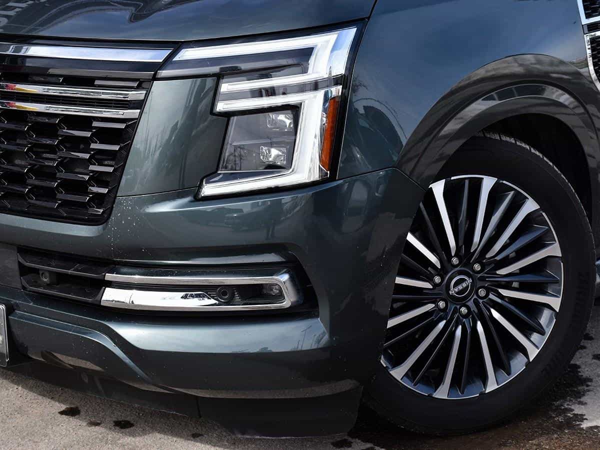 Image 2 Nissan Armada Platinum Reserve 2025