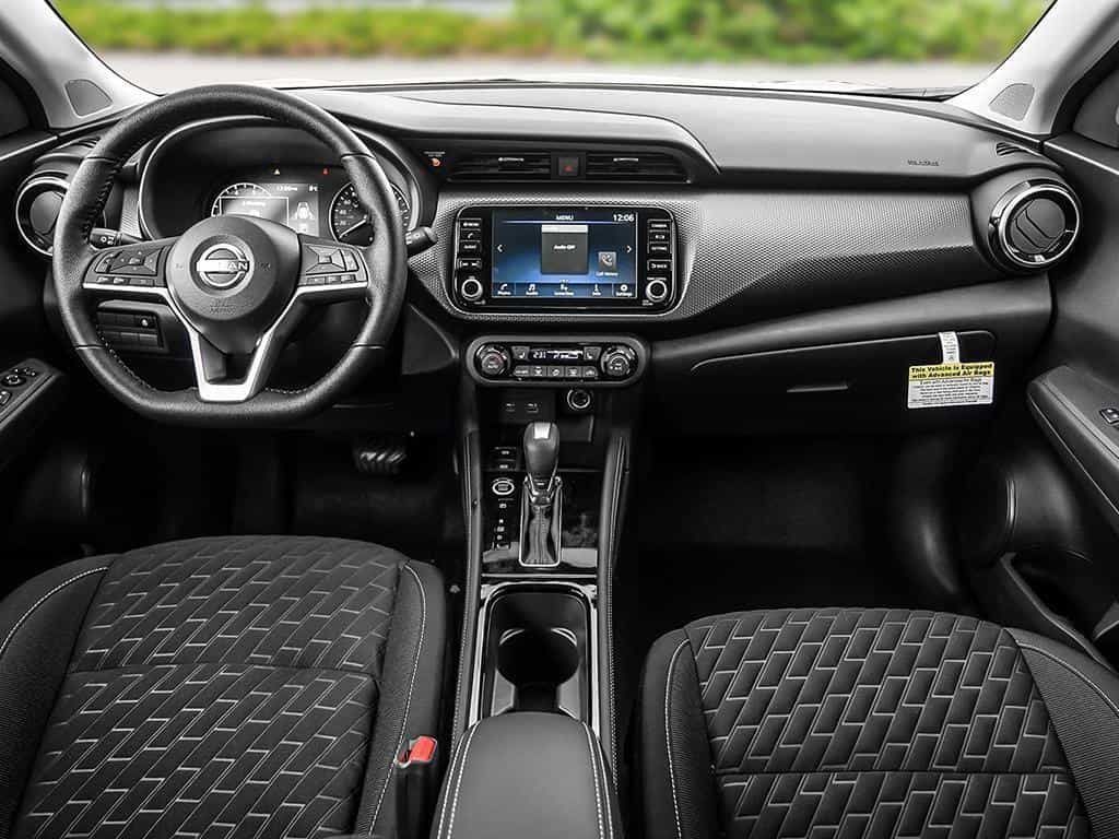 2025 Nissan Kicks Play Sv - Image 22