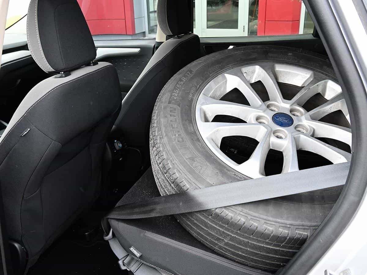 Image 13 Ford Escape SE 2020