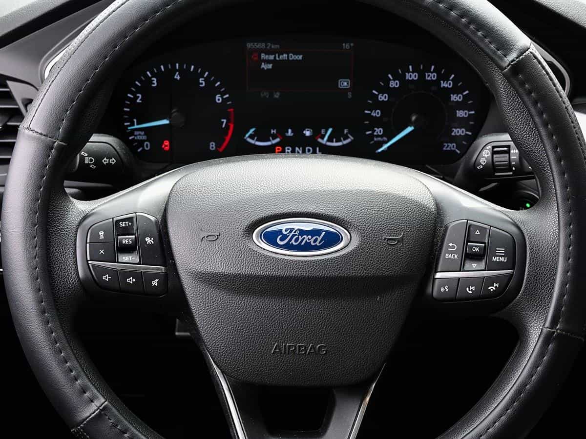 Image 16 Ford Escape SE 2020