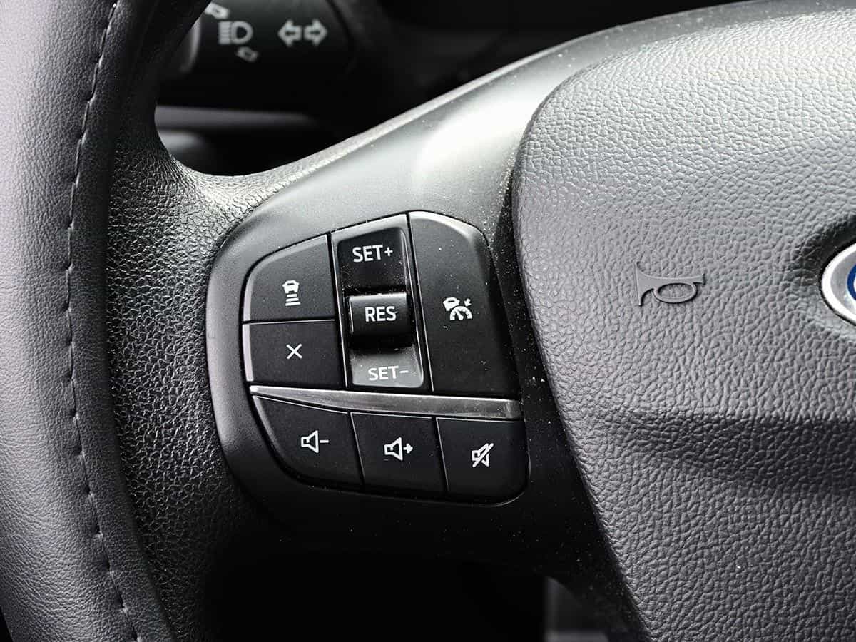 Image 17 Ford Escape SE 2020