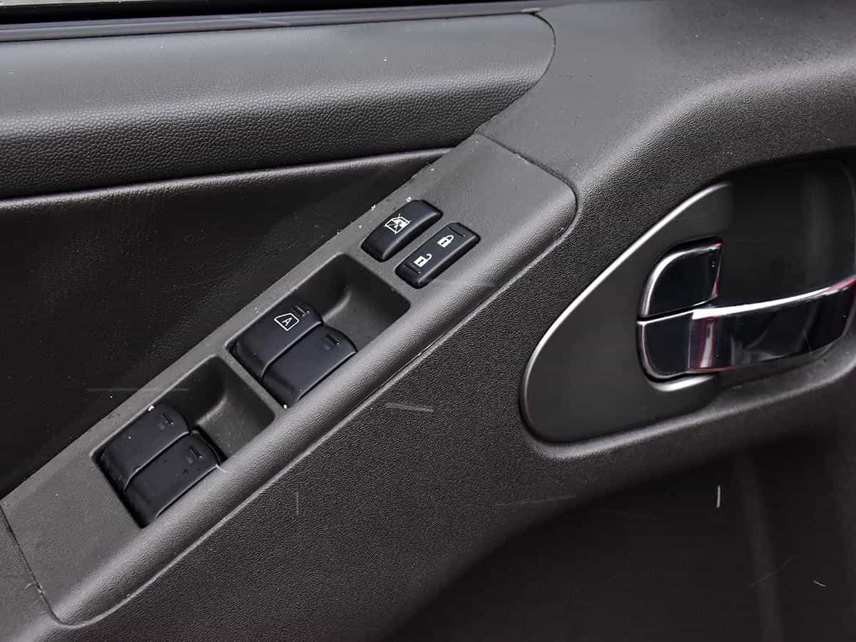 2019 Nissan Frontier Pro-4X - Image 13