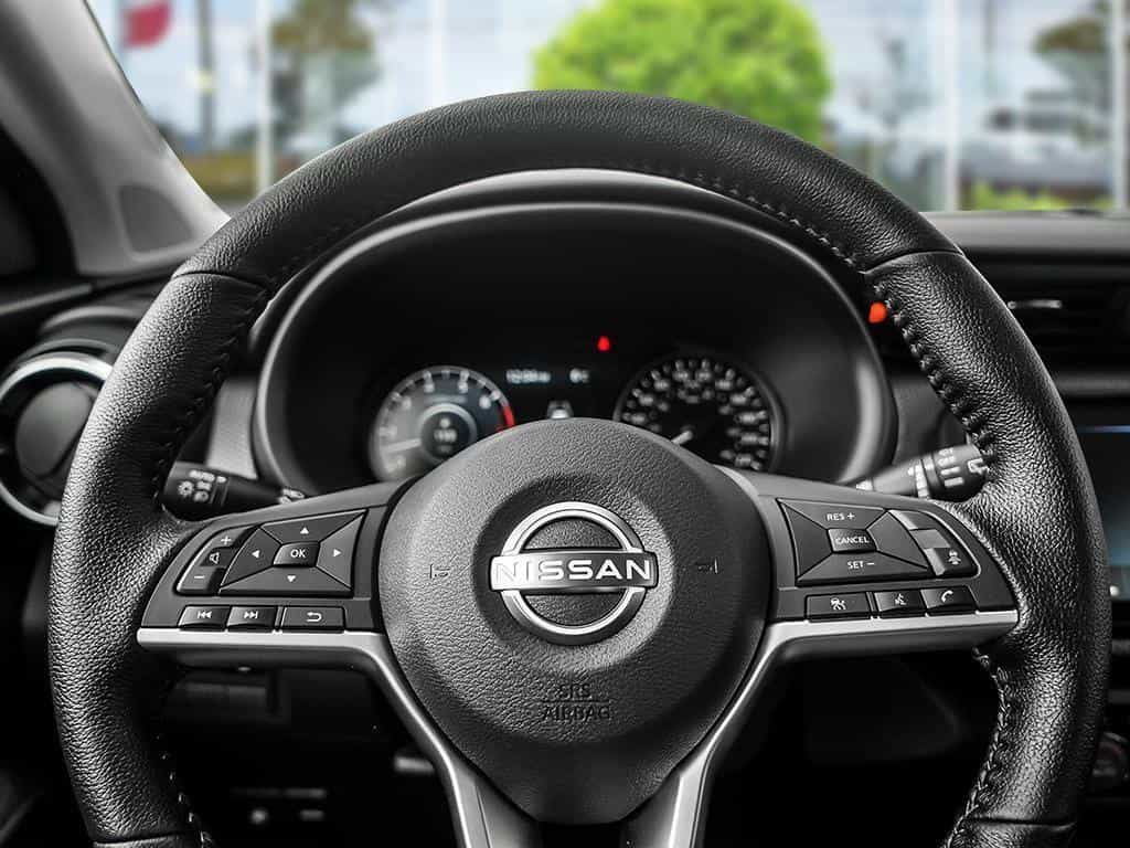 2025 Nissan Kicks Play Sv - Image 13