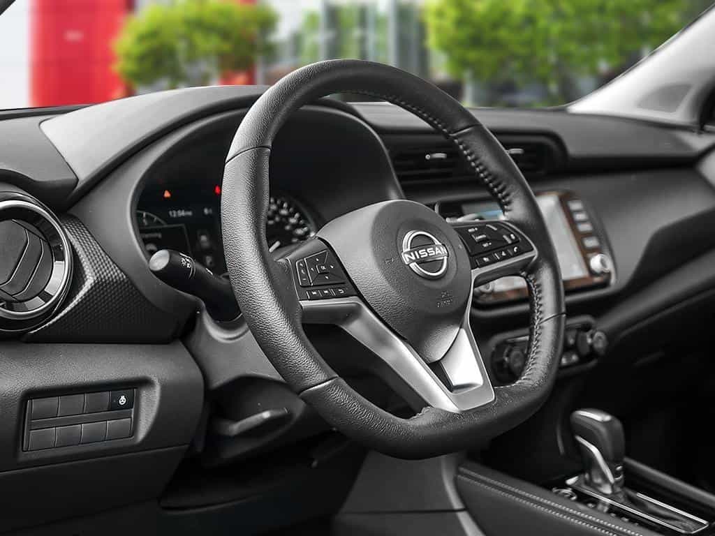 2025 Nissan Kicks Play Sv - Image 12