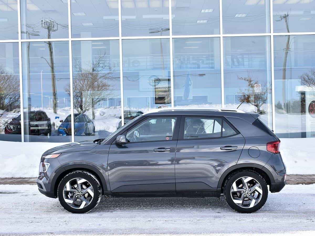 2023 Hyundai Venue Ultimate w/Black Interior (IVT) - Image 4