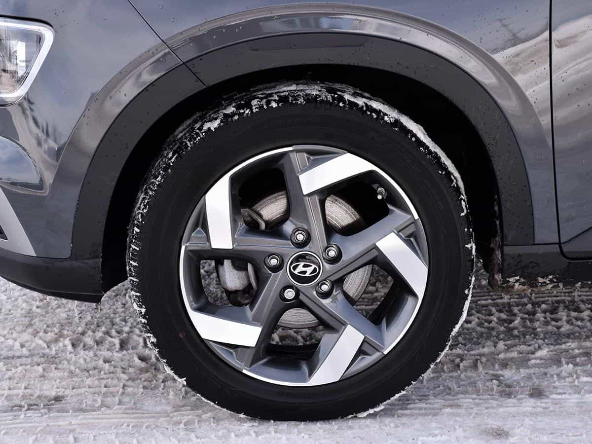 2023 Hyundai Venue Ultimate w/Black Interior (IVT) - Image 8