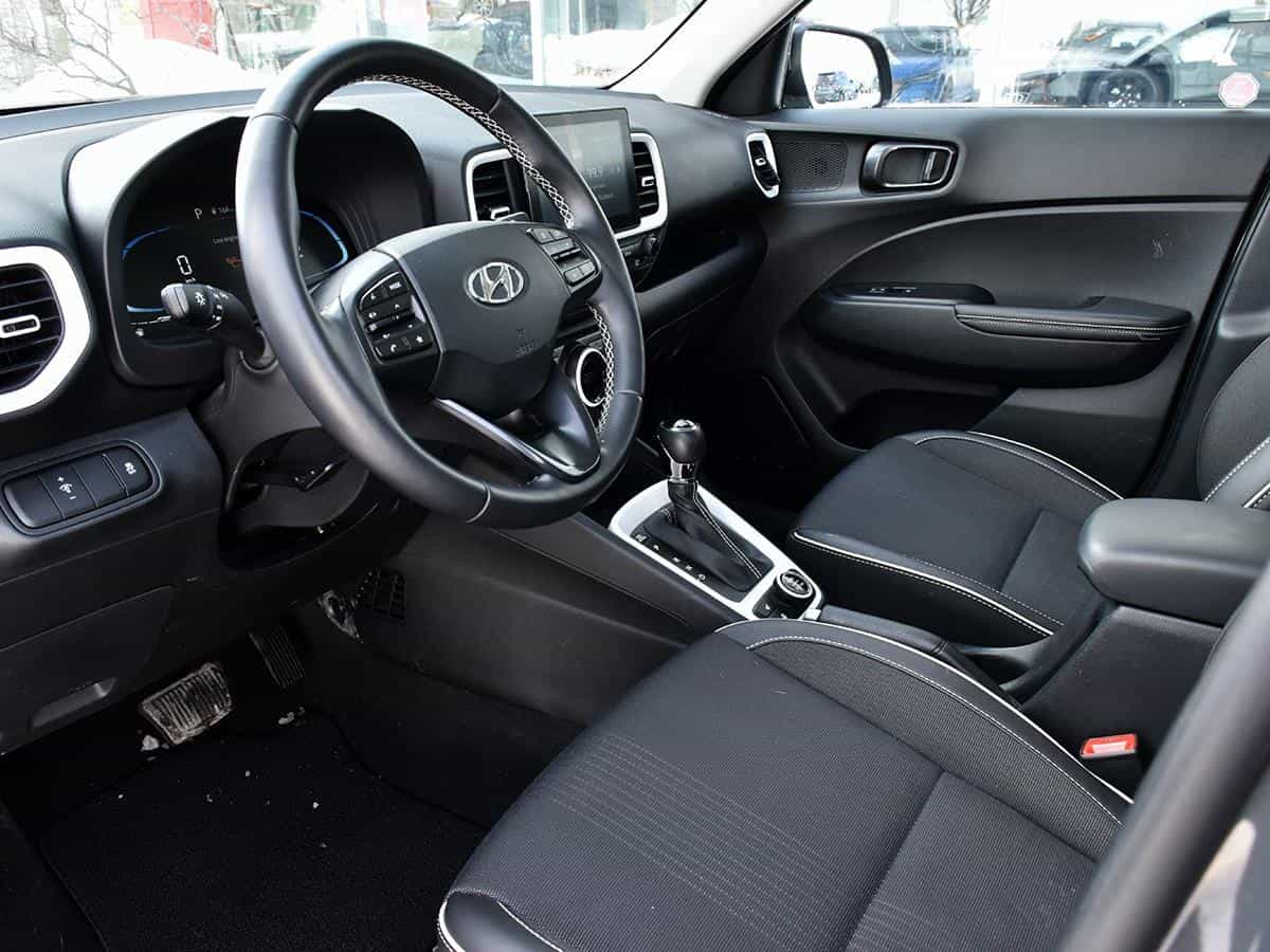 2023 Hyundai Venue Ultimate w/Black Interior (IVT) - Image 9