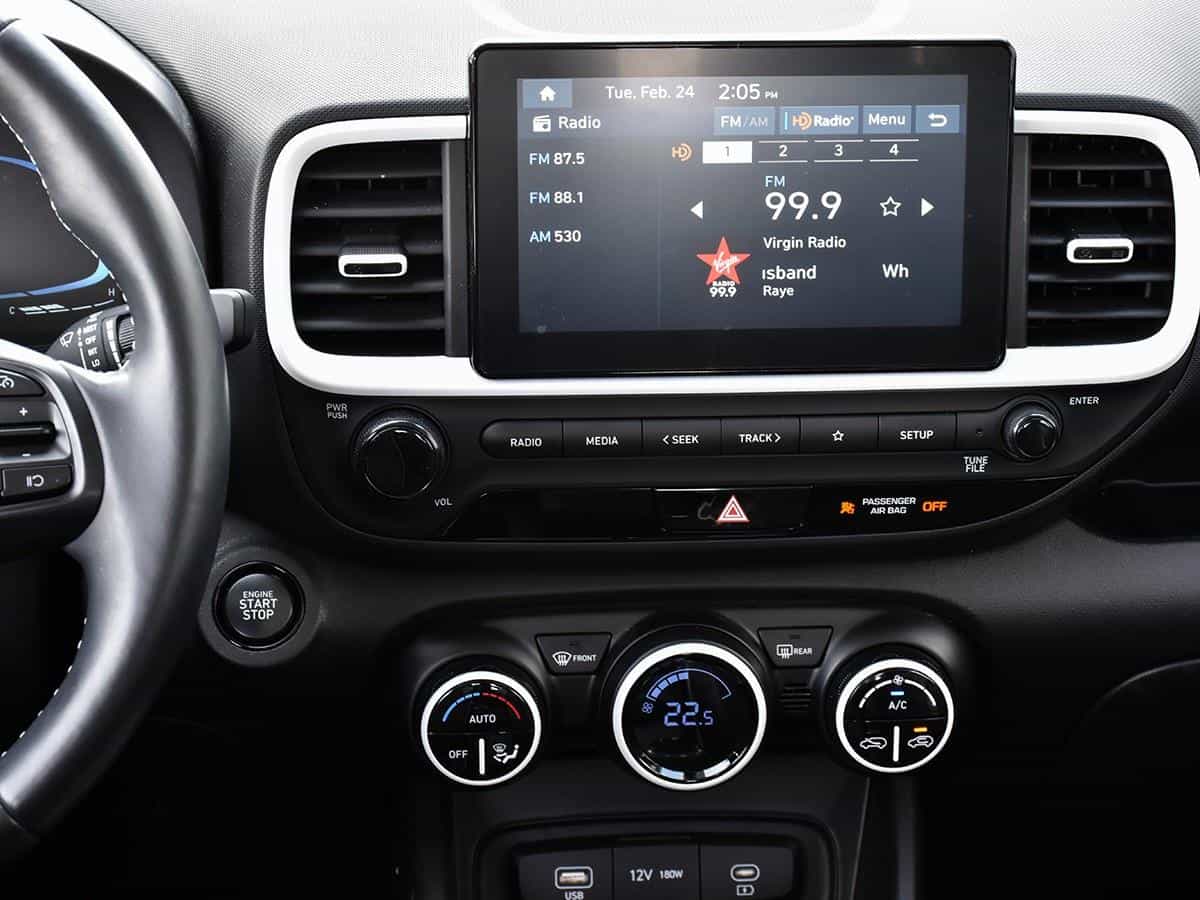 2023 Hyundai Venue Ultimate w/Black Interior (IVT) - Image 14