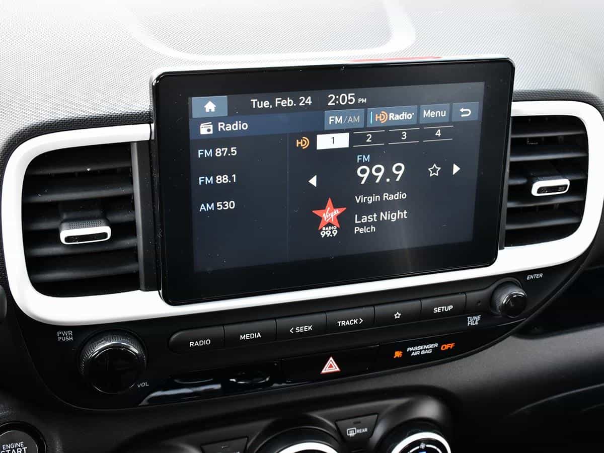 2023 Hyundai Venue Ultimate w/Black Interior (IVT) - Image 19