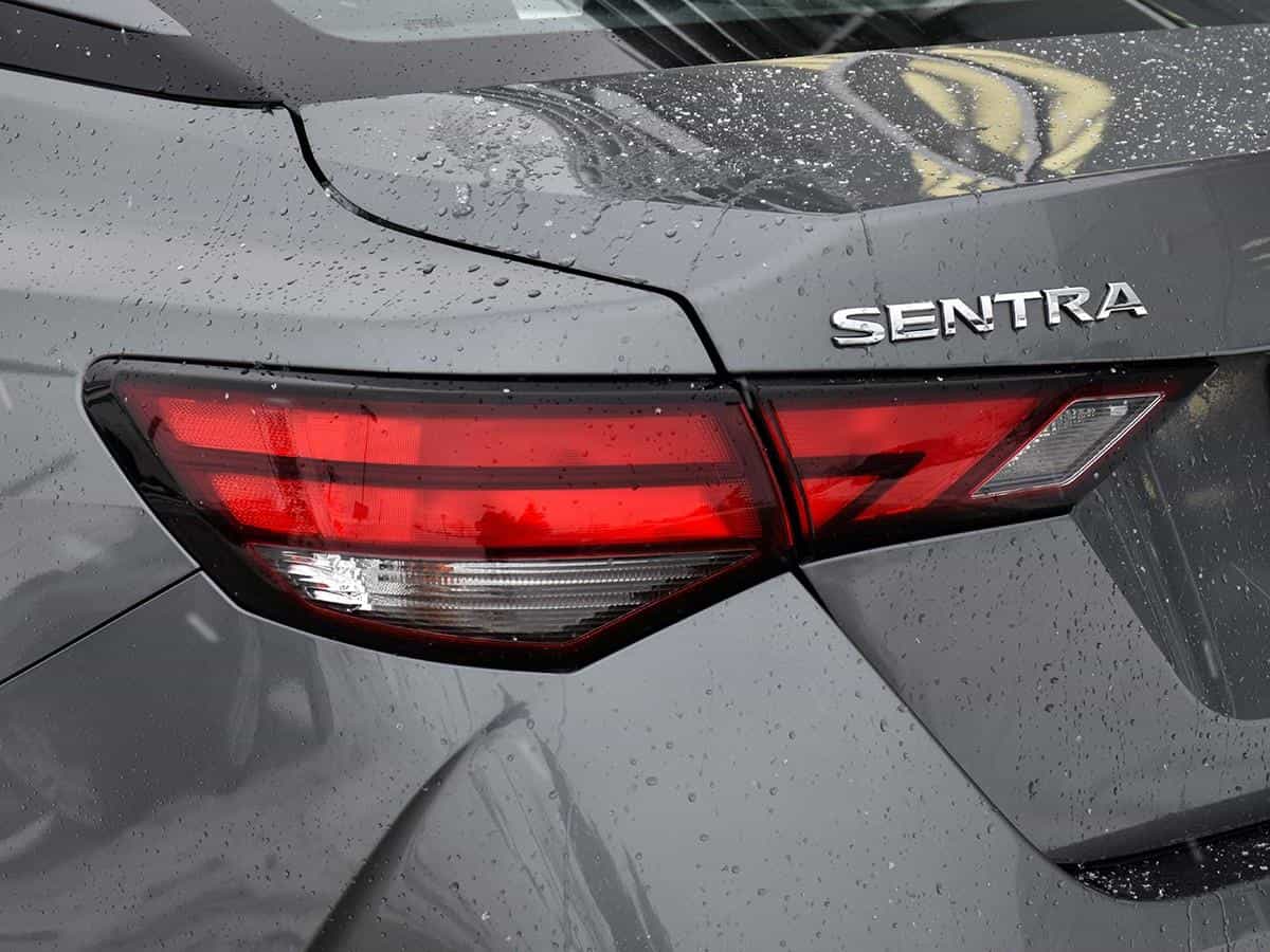 2020 Nissan Sentra S Plus - Image 7