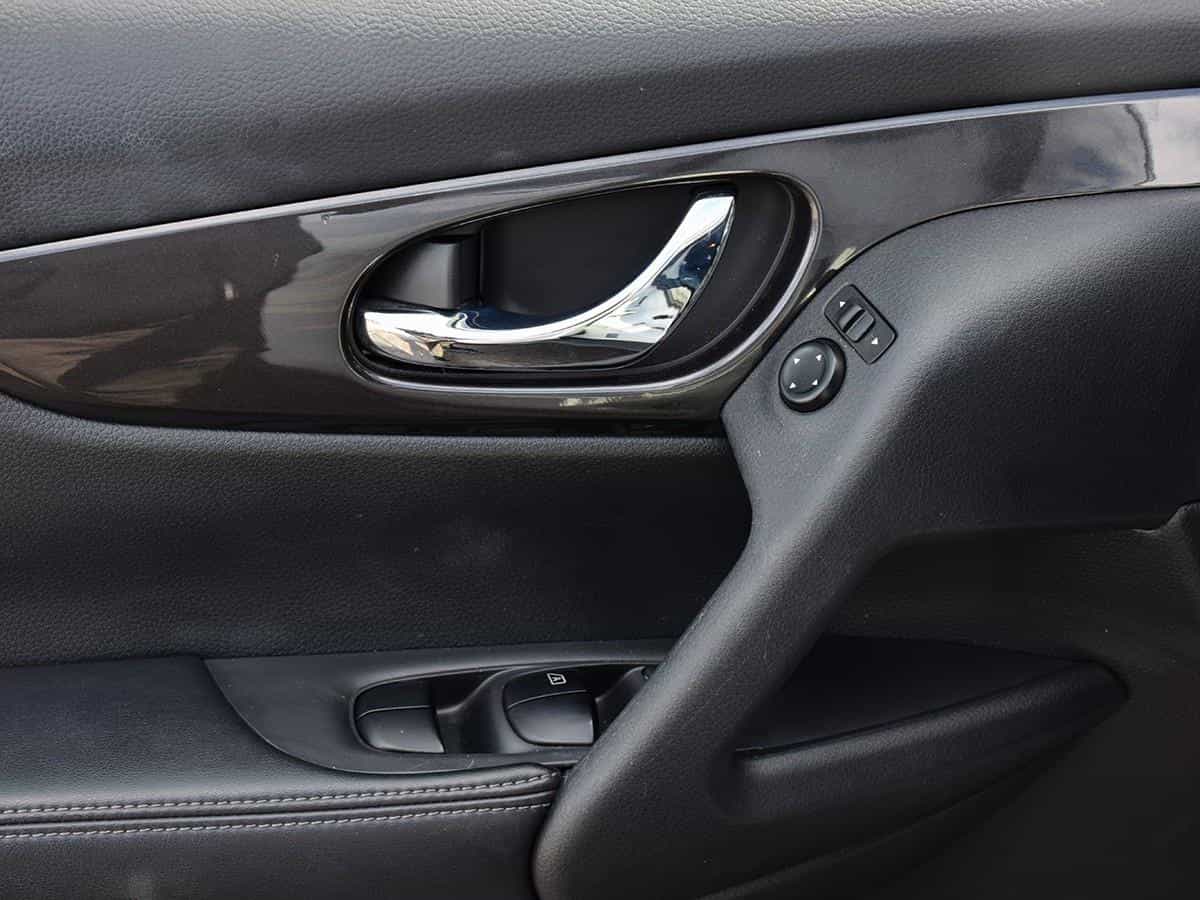 2020 Nissan Rogue S - Image 16