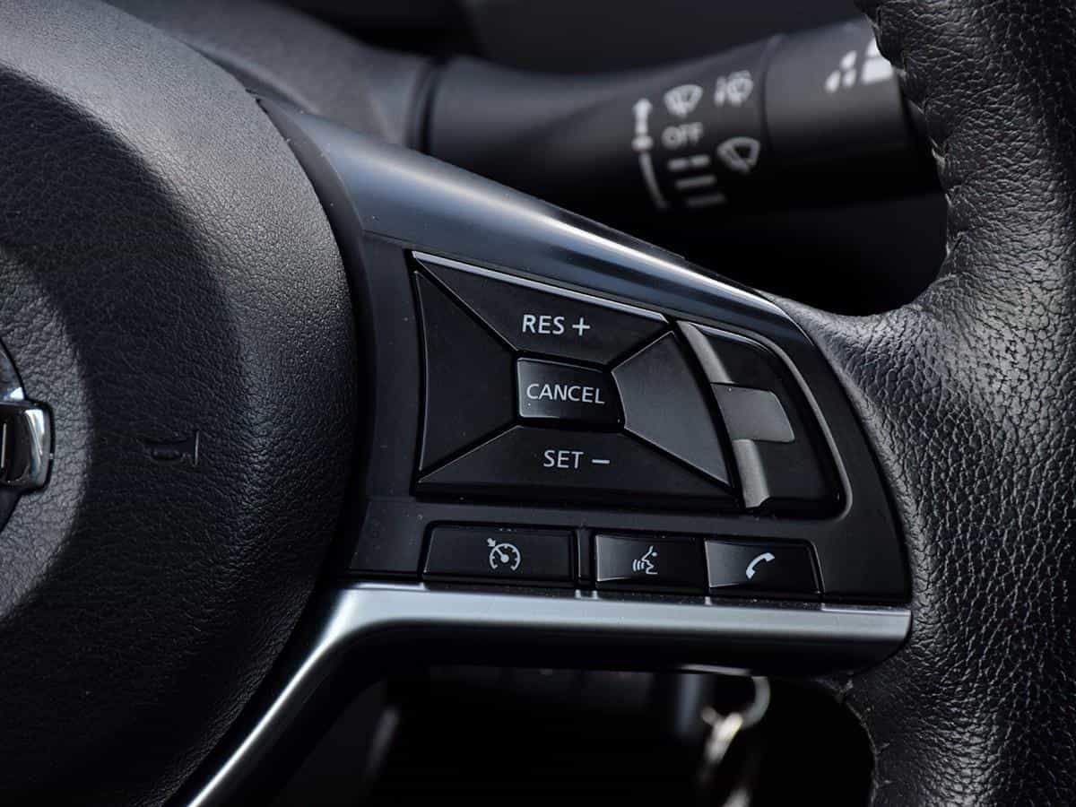 2020 Nissan Rogue S - Image 18