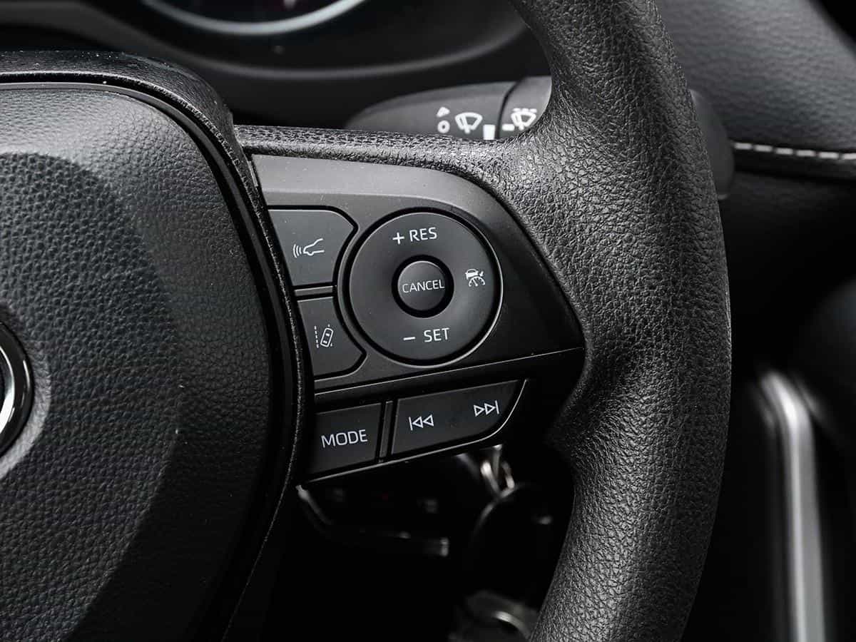 2025 Toyota Rav4 Le - Image 20