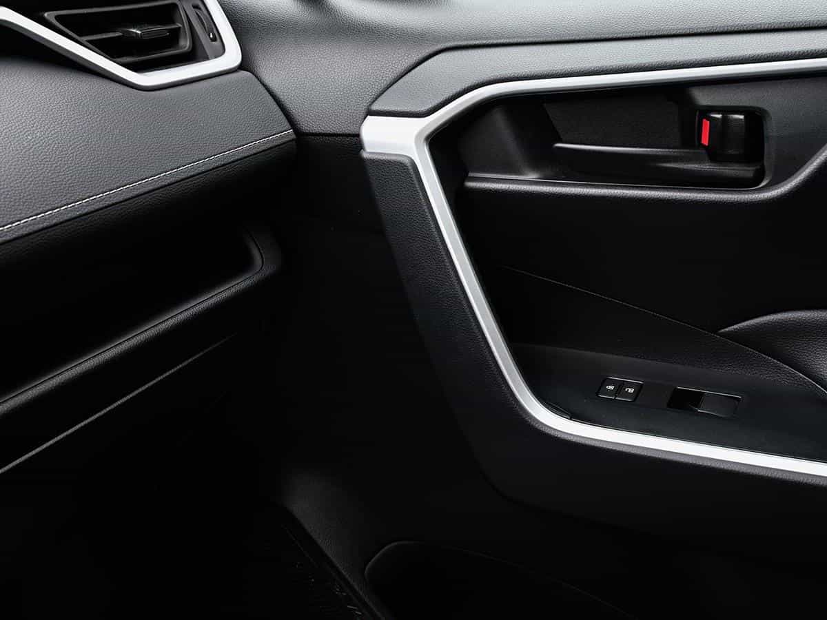 2025 Toyota Rav4 Le - Image 26