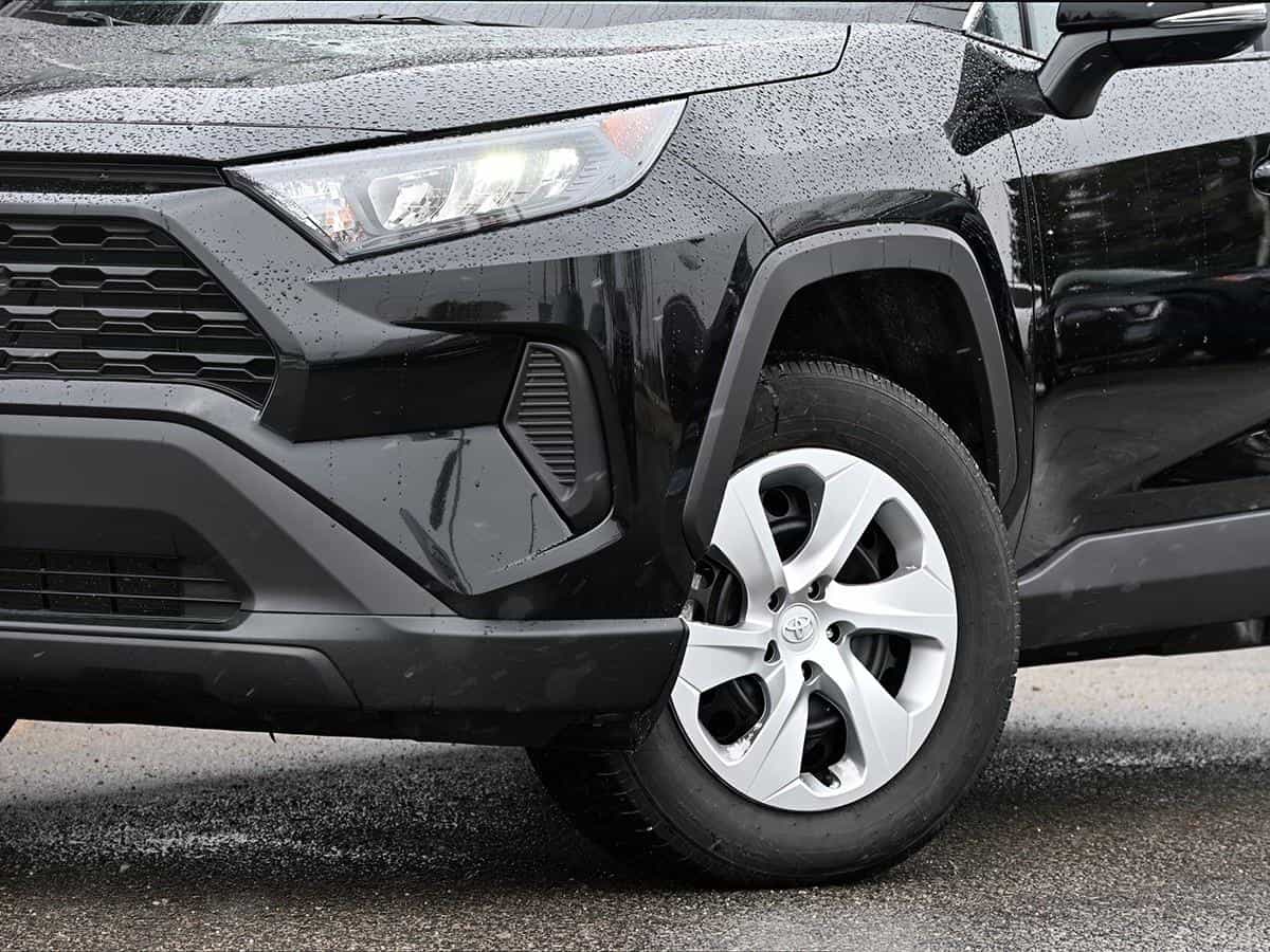 2025 Toyota Rav4 Le - Image 2