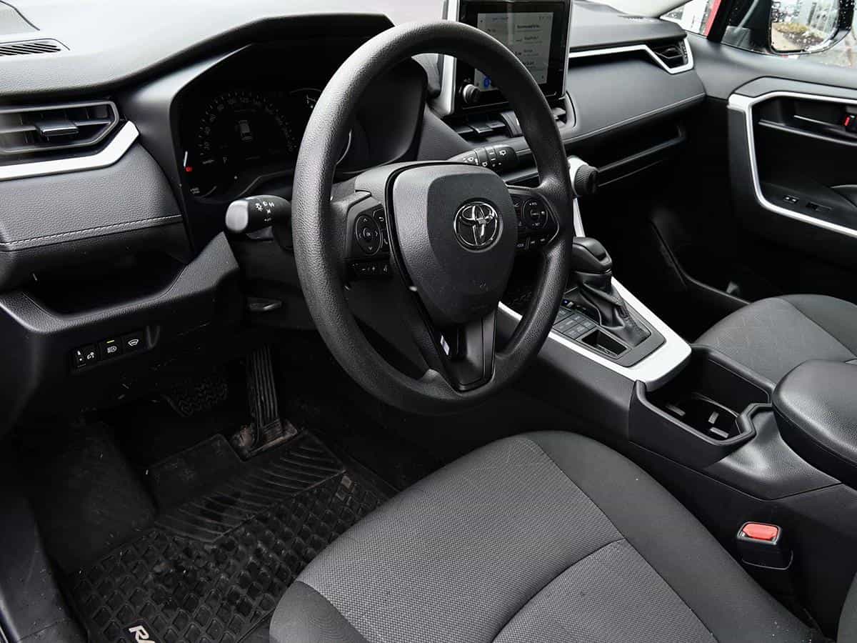 Image 12 Toyota Rav4 Le 2025