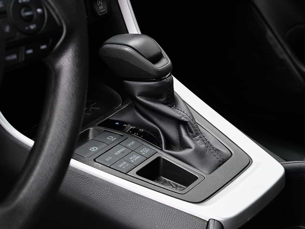 2025 Toyota Rav4 Le - Image 13