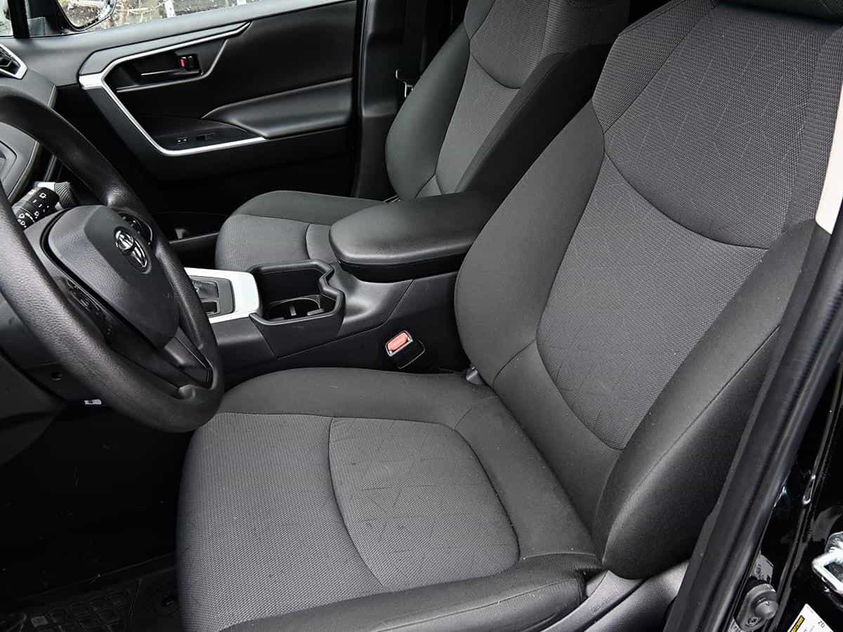 2025 Toyota Rav4 Le - Image 14