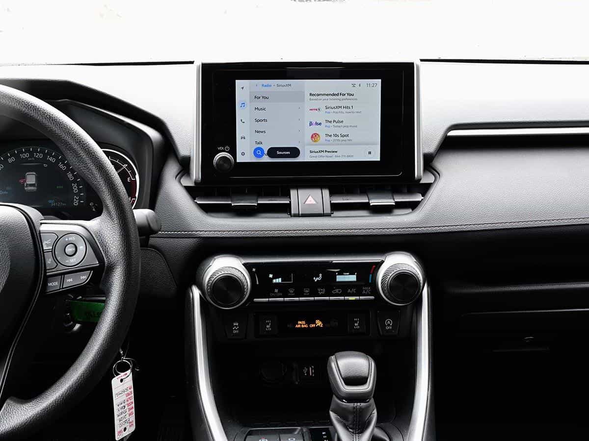 2025 Toyota Rav4 Le - Image 16