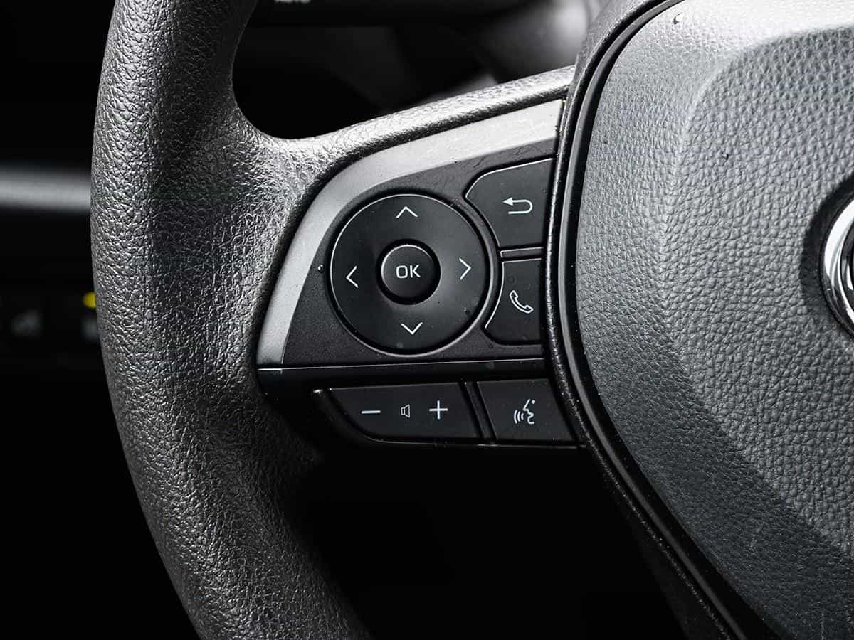 2025 Toyota Rav4 Le - Image 18