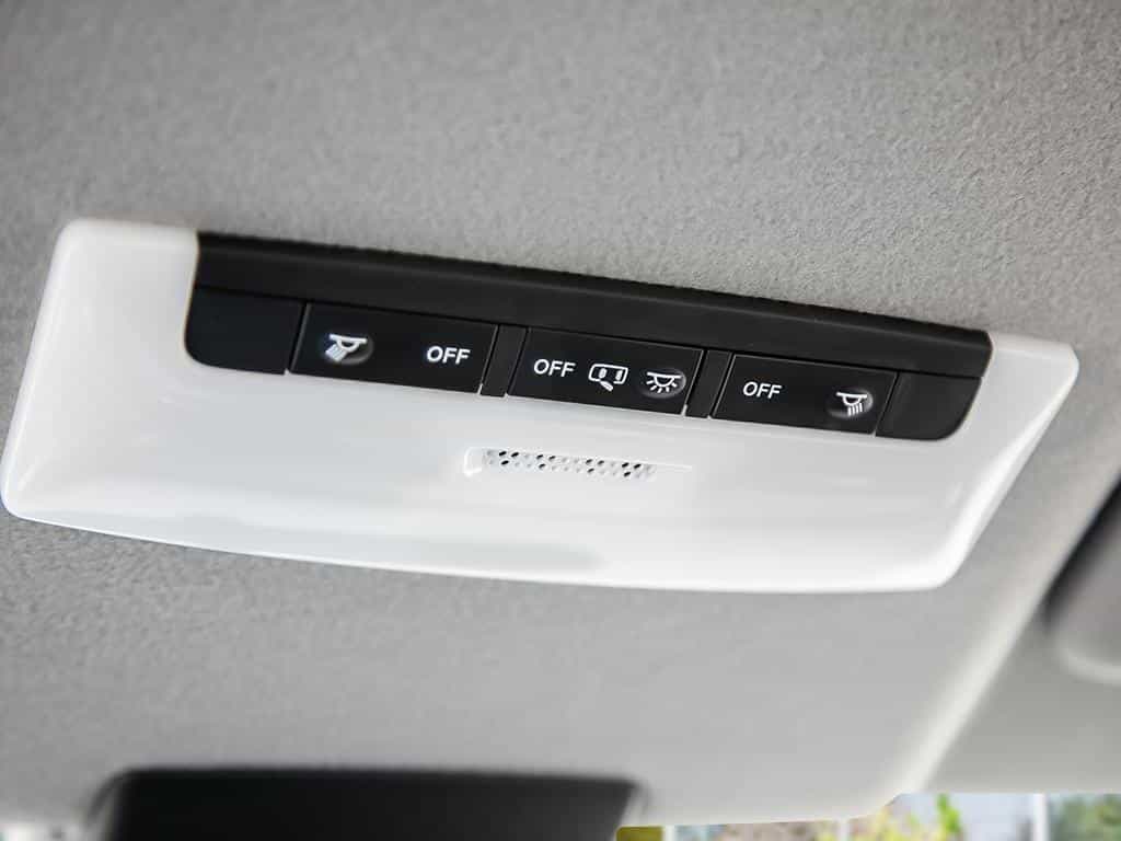 Image 19 Nissan Kicks Play Sv 2025