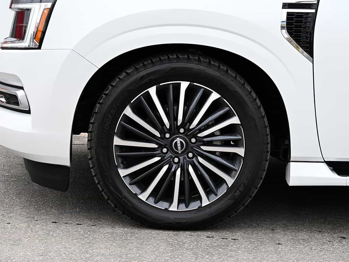 Image 4 Nissan Armada Platinum Reserve 2026