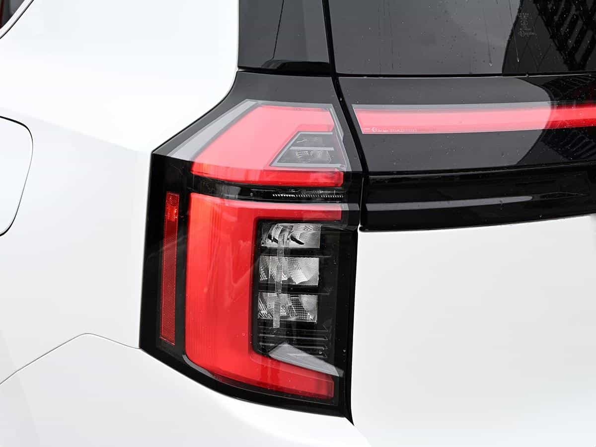 Image 9 Nissan Armada Platinum Reserve 2026