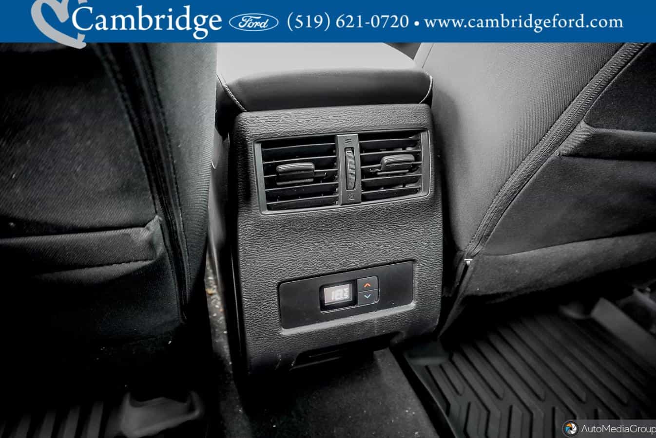 2023 Mitsubishi Outlander Se - Image 16