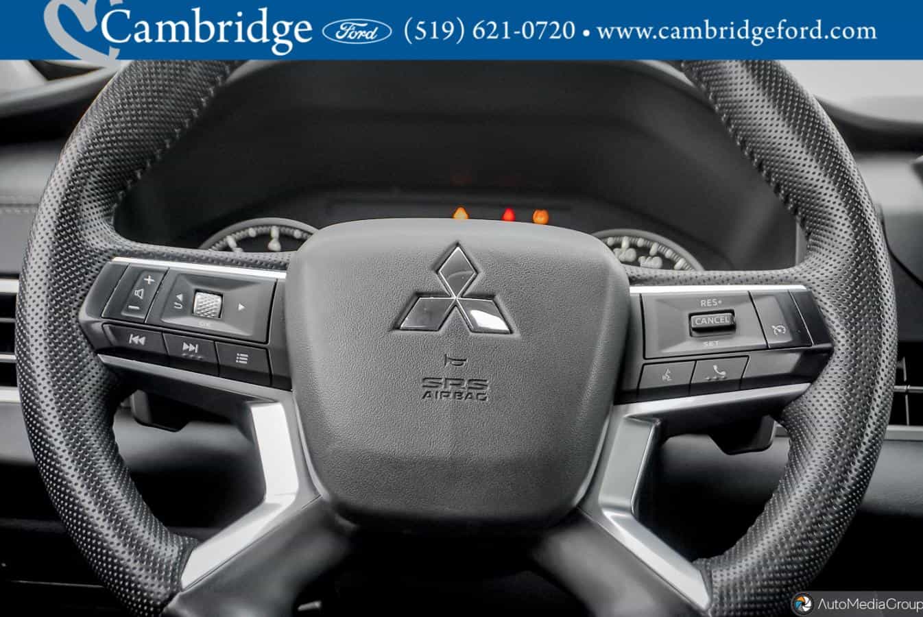 2023 Mitsubishi Outlander Se - Image 20