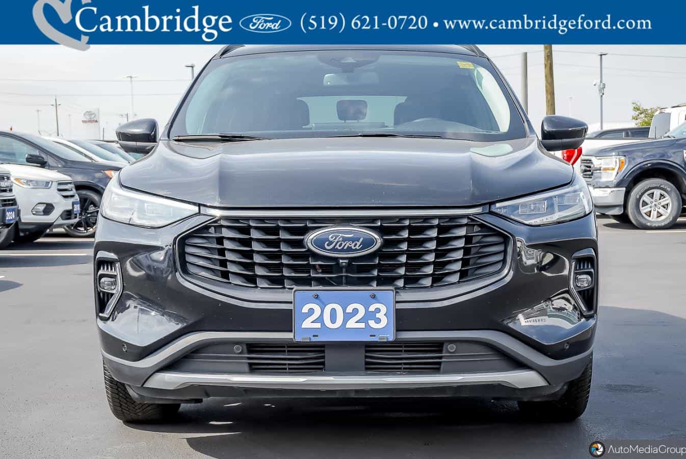 2023 Ford Escape Platinum - Image 10