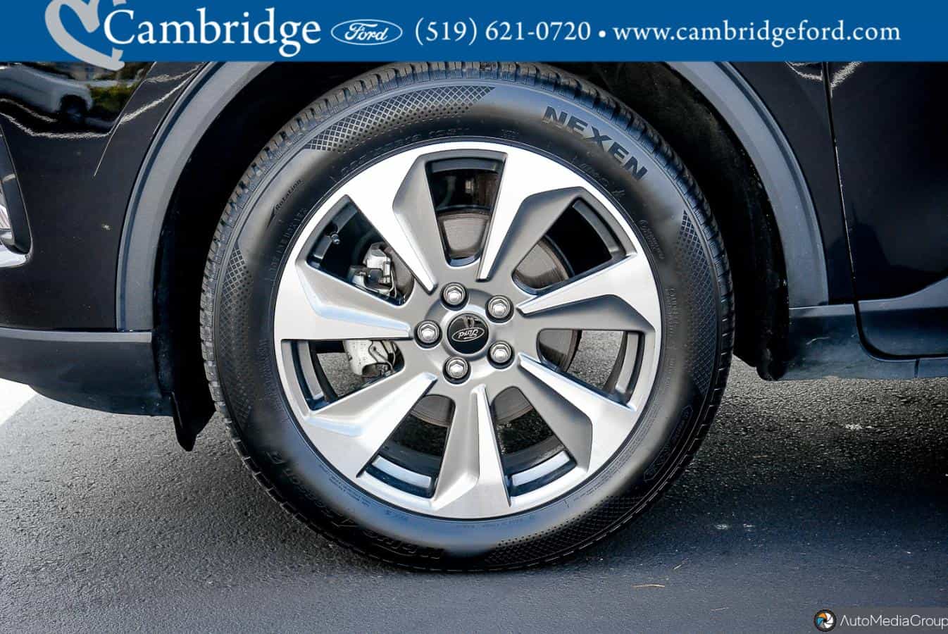 2023 Ford Escape Platinum - Image 11