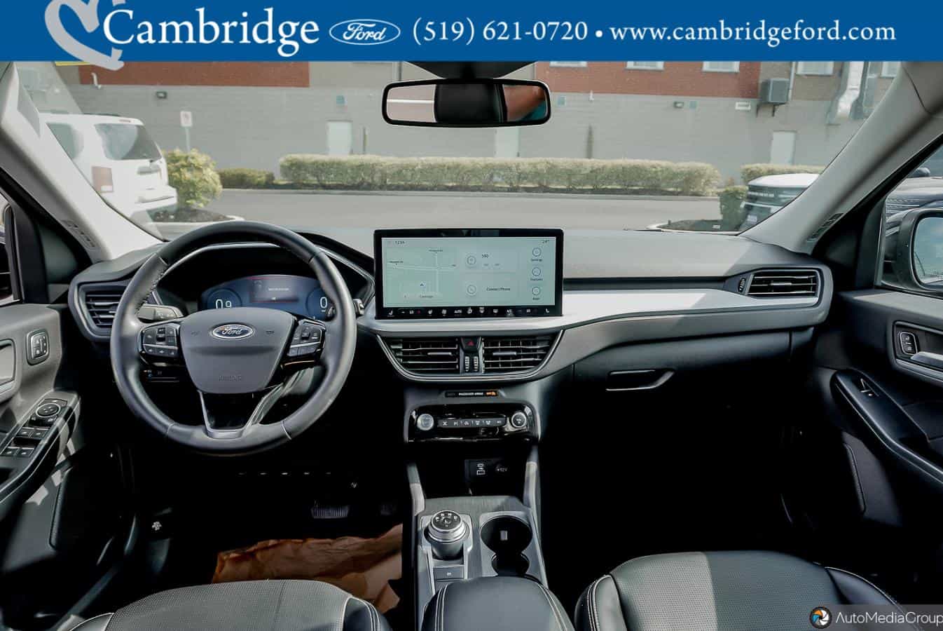 2023 Ford Escape Platinum - Image 16