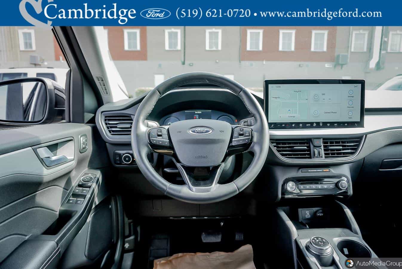 2023 Ford Escape Platinum - Image 18